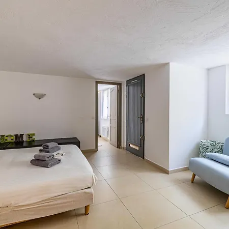 Luxurious Private 6-bed With Pool * Mougins